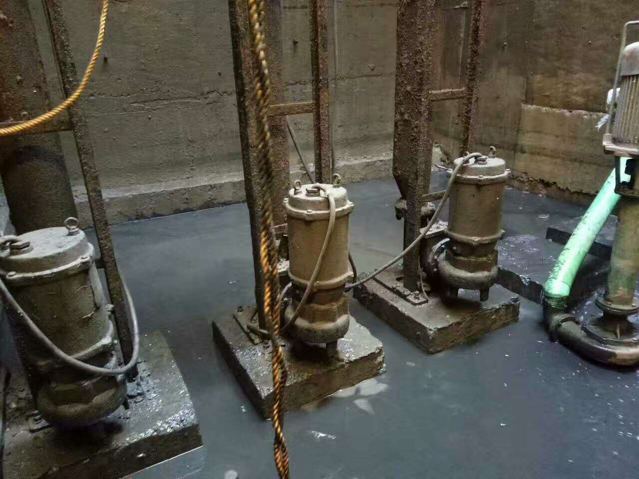 涞水污水池清理